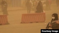 علاوه بر استانهای شرقی ایران پدیده ریزگرد در استانهای جنوبی و غربی ایران نظیر خوزستان و ایلام نیز بار‌ها رخ داده است