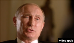 Vladimir Putin, imagine din „The Putin Interviews”