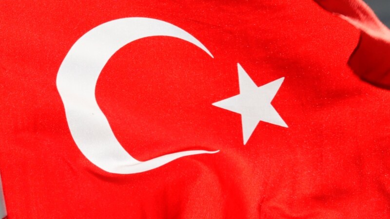 Түркиянын оппозиция лидерине кол салуу болду