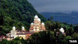 Гостям Абхазии покажут самые колоритные достопримечательности Нового Афона