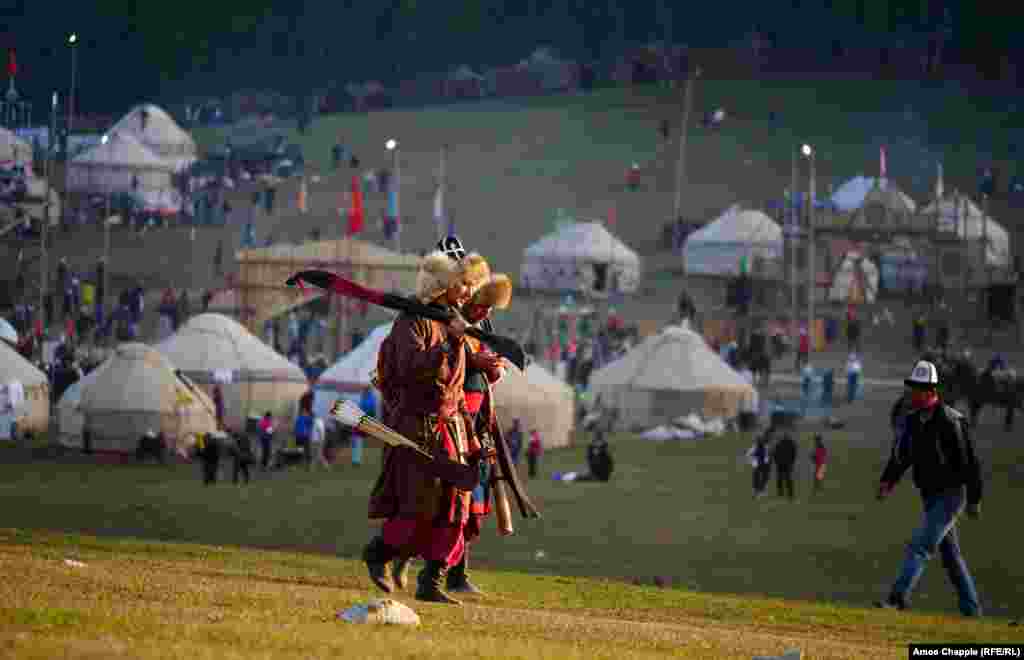 Two archers head for the carpark.