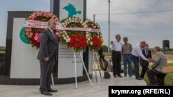 İstanbulda qırımtatarlarnıñ sürgün qurbanları hatırasına bağışlanğan miting. 2018 senesi mayısnıñ 19