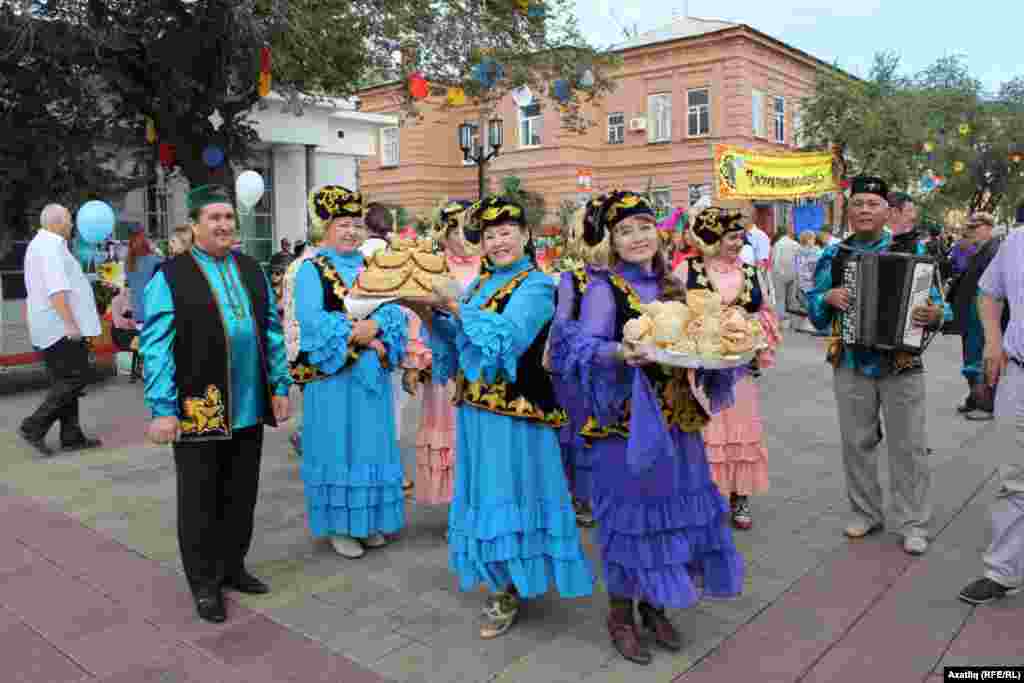 Оренбурның &quot;Тургай&quot; татар халык фольклор ансамбле