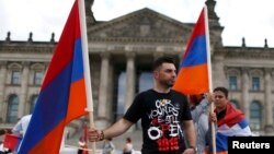 Бундестаг принял резолюцию о признании геноцида армян 1915 года