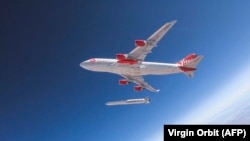  Boeing 747-400 кемана тIера космосе ракета хецна Virgin Orbit компанино