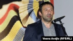 Vlade Divac