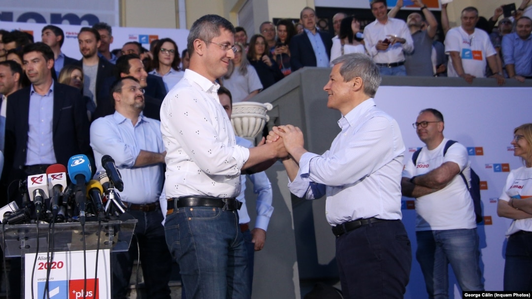 Dan Barna și Dacian Cioloș au propus intrarea în calendarul de convocare a alegerilor prezidențiale.