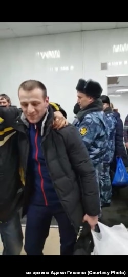 Adam Gisajev kaže da je za devet mjeseci s 96 kilograma spao na 69.