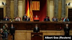 Виступ Карлеса Пучдемона в парламенті Каталонії, 10 жовтня 2017 року