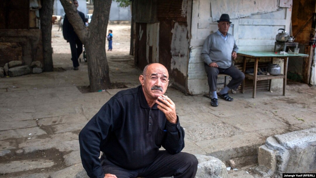 Məcburi köçkünlər.