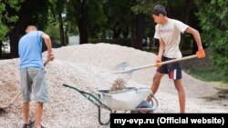 Реконструкция в сквере им. Ленина, Евпатория, 18 июля 2017 год 