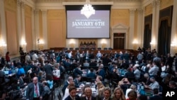 Odabrana komisija Predstavničkog doma koja istražuje napad na SAD Capitol 6. januara održava prvo javno saslušanje kako bi otkrio nalaze jednogodišnje istrage, na Capitol Hillu u Washingtonu, u četvrtak, 9. juna 2022. 