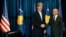 Kerry viziton Prishtinën
