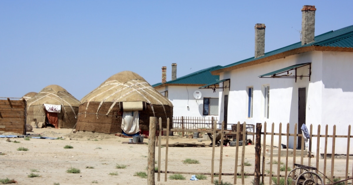 Бальзак жастағы әйелдер интимдік жіп жібереді