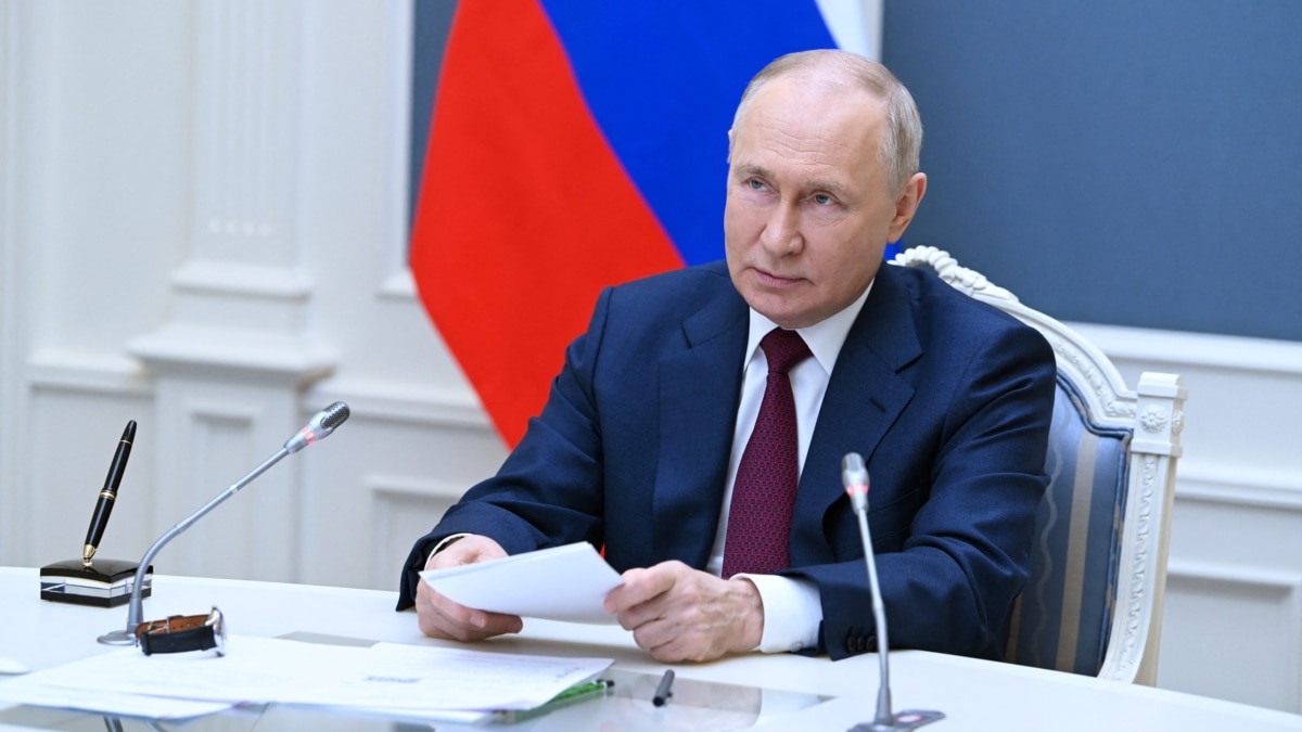 Vladimir Putin signed a law banning “sex change”
