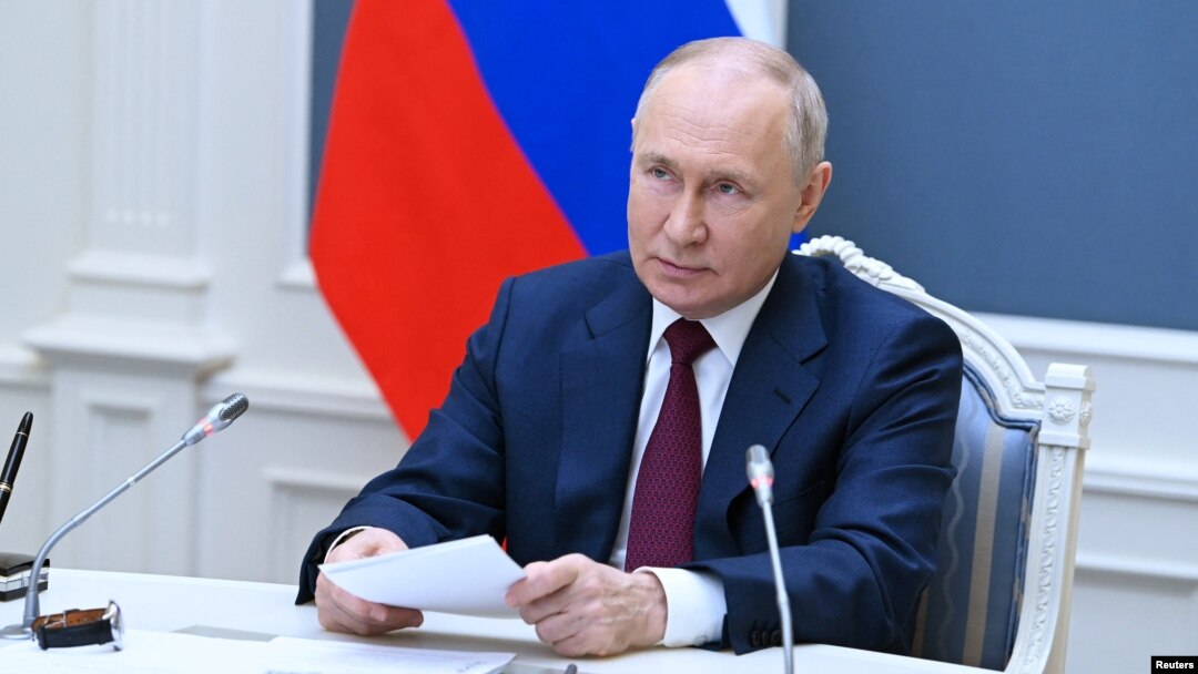 On July 21, Russian President Vladimir Putin accused Warsaw of harboring territorial ambitions in western Ukraine -- an oft-repeated claim by both Russia and Belarus. (file photo)
