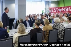 Анджэй Пачобут выступае на пасяджэньні Вышэйшай рады Саюза палякаў Беларусі ў Беластоку. 5 верасьня 2026 году