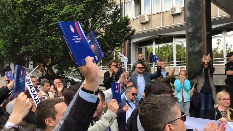Advokatska komora Srbije obustavlja rad