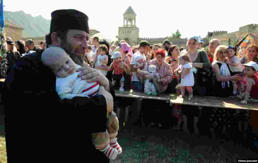 300 ივან შლამოვი: ”ნათლობა მცხეთაში”