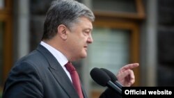 У разі невиконання цієї вимоги, додав президент, він закликатиме до посилення санкцій проти Росії