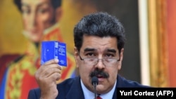 Nicolas Maduro la o conferință de presă în Caracas, 25 ianuarie, 2019