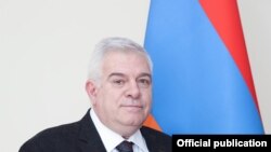 Արեգ Հովհաննիսյանը, արխիվ