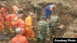 Село Кыр-Жол Сузакского района, где сошел оползень. 