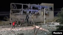 O clădire avariată, pe fondul conflictului dintre SUA și Israel cu Iranul, în localitatea Pardis, provincia Teheran, Iran, într-o captură de ecran preluată dintr-un videoclip publicat pe rețelele de socializare la 7 aprilie 2026.