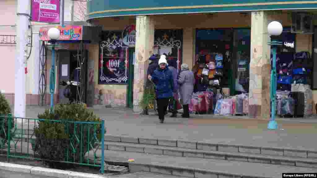 La cumpărături, piața de la Tighina (Bender)