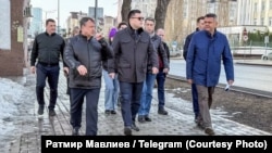 Ратмир Мавлиев (в центре). Архивное фото