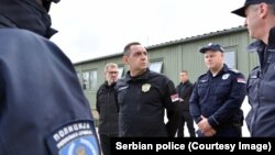 Ministar policije Srbije Alekdsandar Vulin u poseti bazi "Šušnjak", na jugu Srbije, 29. septembra, desetak kilometara od granice sa Kosovom