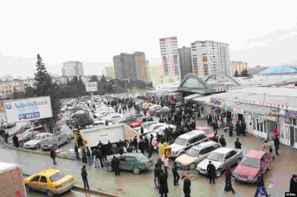 Bakının maşınla dolu səkiləri #12