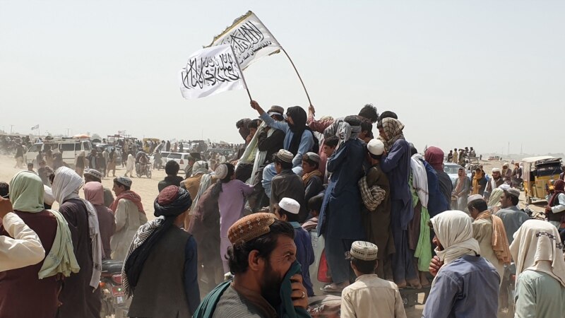 وزارت داخله: طالبان دست کم ۱۰۰ فرد ملکی را در سپین بولدک کشته اند