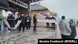 Protest u centru Surdulice zbog pogibije sugrađanina u saobraćajnoj nesreći, 19.2.2026.