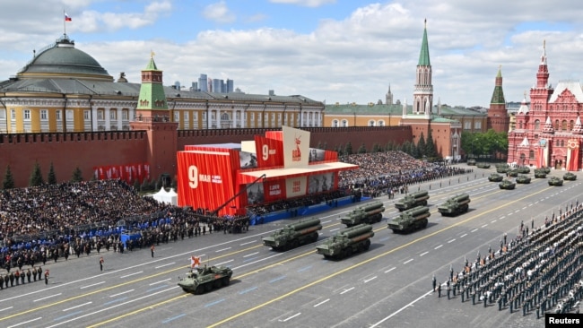 Moskvanın Qırmızı meydanında hərbi parad. 9 may 2025