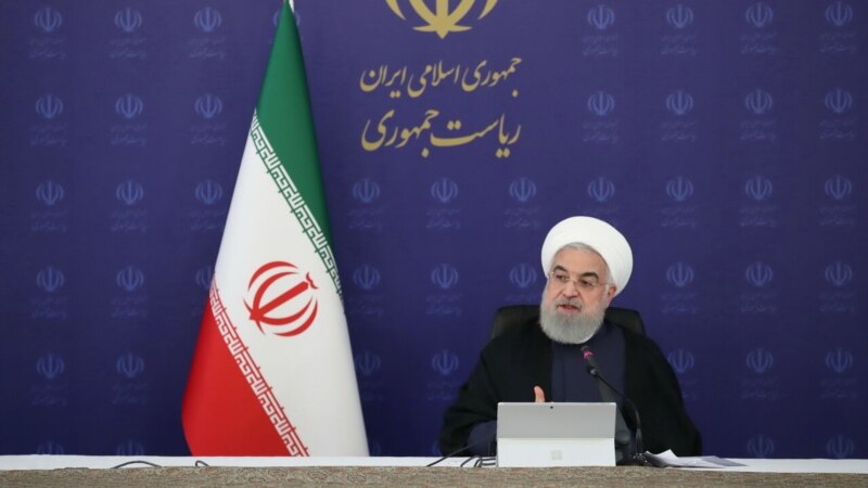 روحانی خبر داد: اجرای پلکانیِ مدل بومیِ فاصله‌گذاری اجتماعی