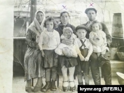 Родина депортованих кримських татар