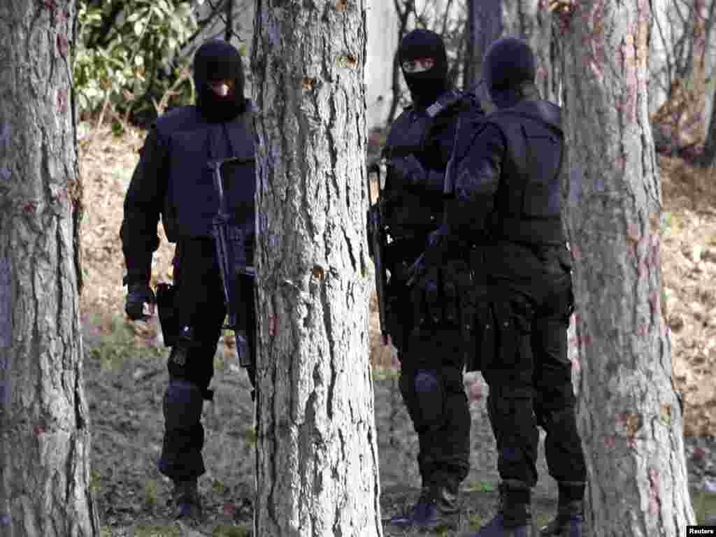 Policija je u Beogradu još jednom pretresla kuću haškog optuženika Ratka Mladića, ali najtraženiji bjegunac ni ovoga puta nije pronađen, 23.02.2010. Foto:Reuters