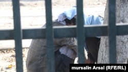 آرشیف، دو معتاد مواد مخدر در کابل