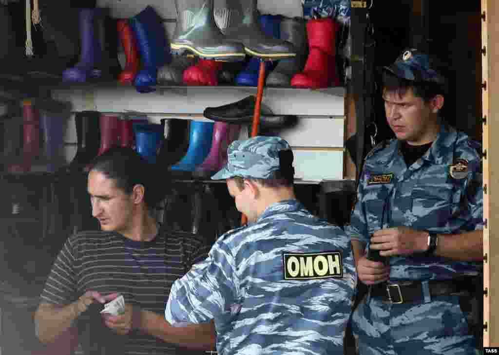 Дар ин ҳафта низ аз Русия дар бораи боздошти садҳо тоҷик гузориш расид.