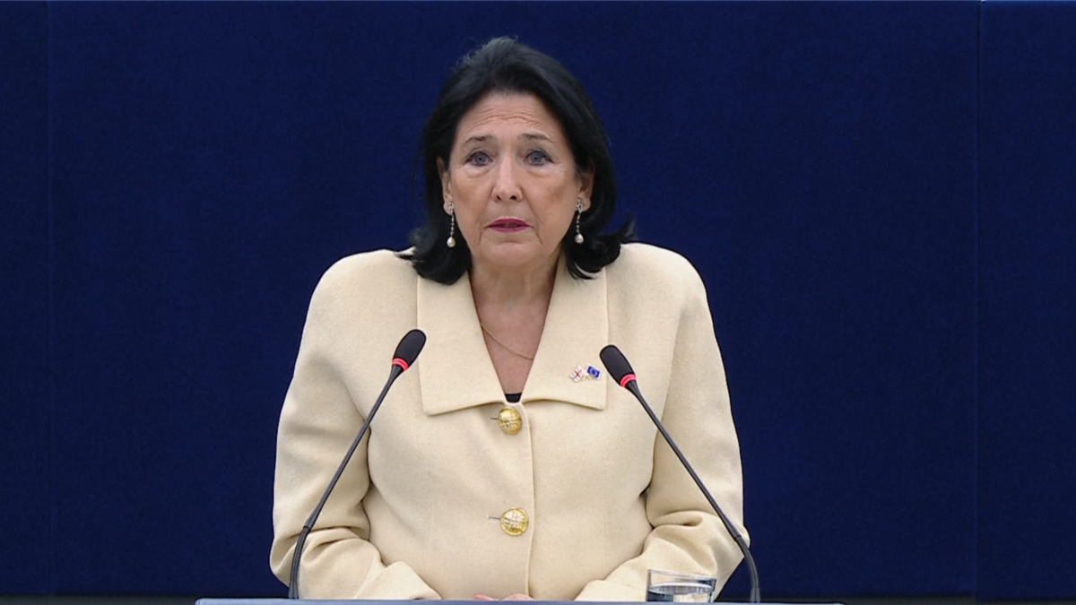 EU-მ არ უნდა დაუშვას ქვეყანა კანდიდატის სტატუსით იქცეს ტოტალიტარული დიქტატურის მოდელად - სალომე ზურაბიშვილი