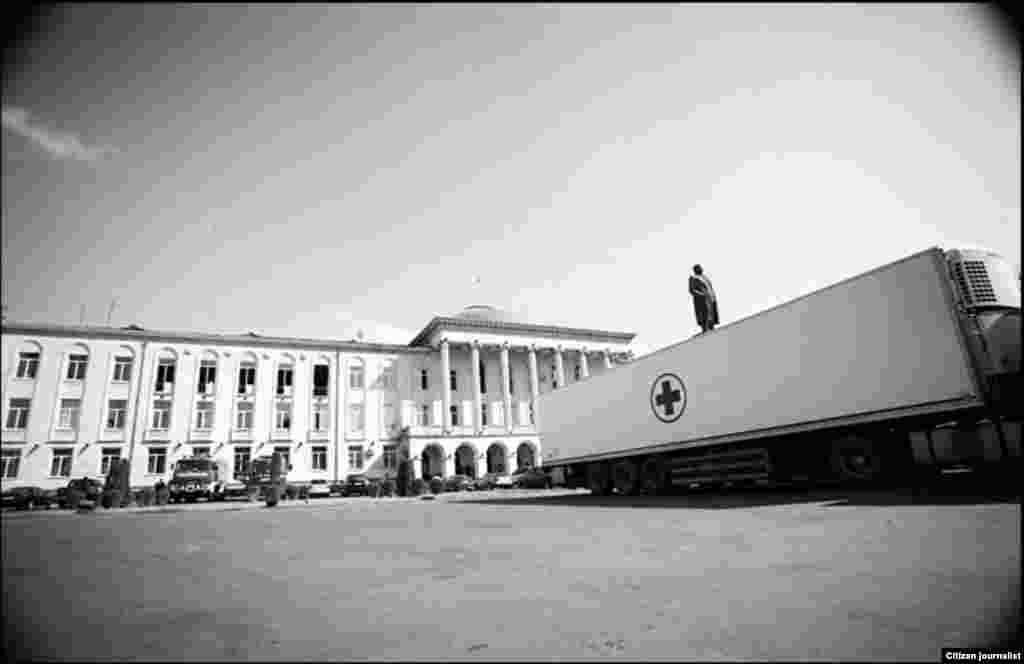 142 გეგა ჭუმბურიძე: უსათაურო