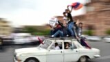 Сторонники Никола Пашиняна в Ереване 8 мая 2018