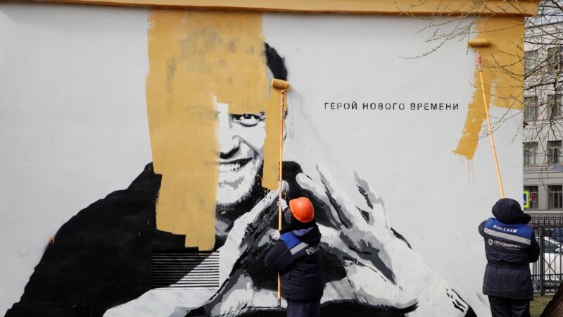 «ФБК оскорбляет чувства ворующих». Рунет – о роспуске штабов Навального