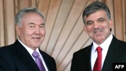Ղազախստանի նախագահ Նուրսուլթան Նազարբաև և Թուրքիայի նախագահ Աբդուլա Գյուլ, արխիվ