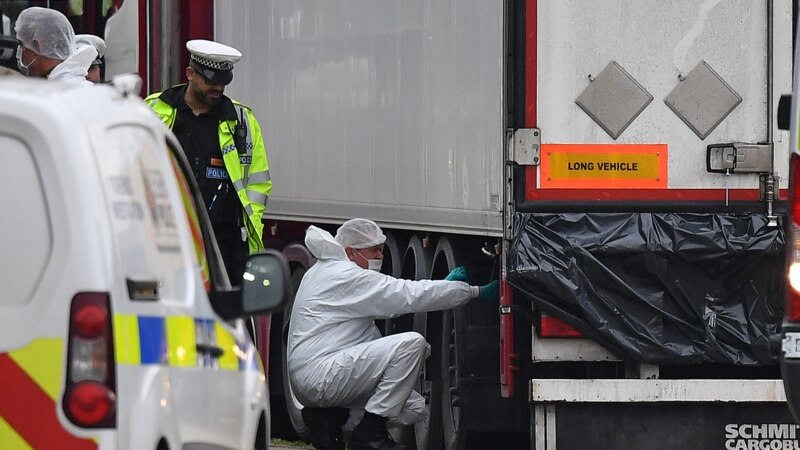 Британија осуди седум луѓе за смртта на Виетнамците пронајдени во приколка на камион