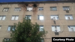 Здание аварийного общежития. Кызылорда, 6 августа 2015 года.
