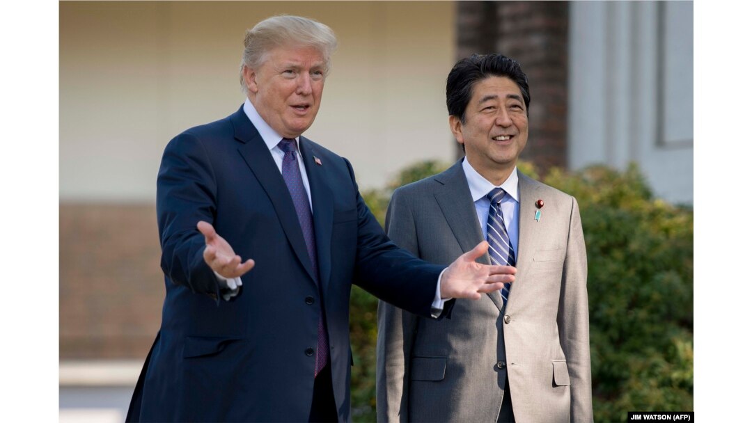 Дональд Трамп и Синдзо Абэ. Токио, 6 ноября 2017 года