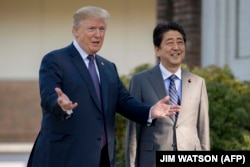 Дональд Трамп и Синдзо Абэ. Токио, 6 ноября 2017 года