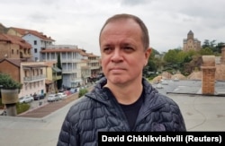 Ivan Pavlov ügyvéd, Alekszej Navalnij bebörtönzött aktivista munkatársainak védője 2021. szeptember 9-én Tbilisziben.